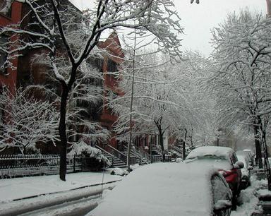 Brooklyn Heights in the snow April 7, 2003